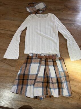 Cream Ribbed Long Sleeve Top with Brown Plaid Skirt Set with hat